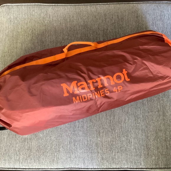 Marmot 4 Person Tent + Rainfly - New - Picture 7 of 13
